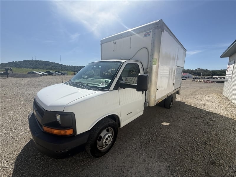 2016 Chevrolet Express #926051